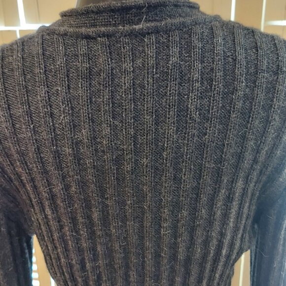 Vintage Peruvian Connection Charcoal Gray Wool/Alpaca Skirt & Sweater Set Size S - Picture 13 of 14